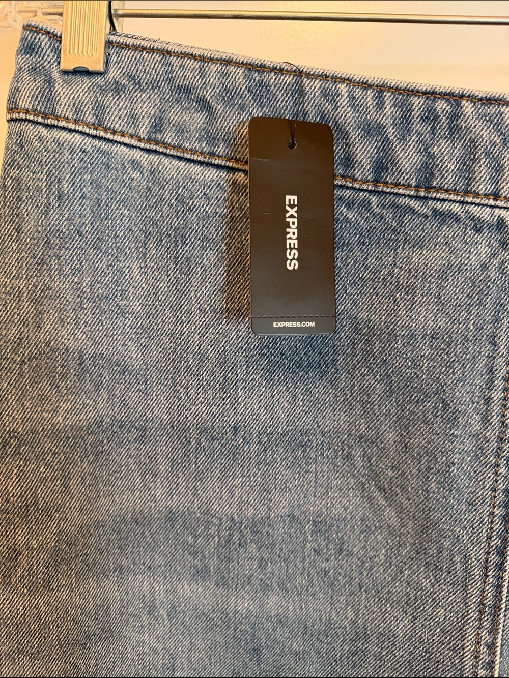 NWT Classic Denim A-Line Skirt w/ Front Slit, Size 8 - Picture 3 of 13